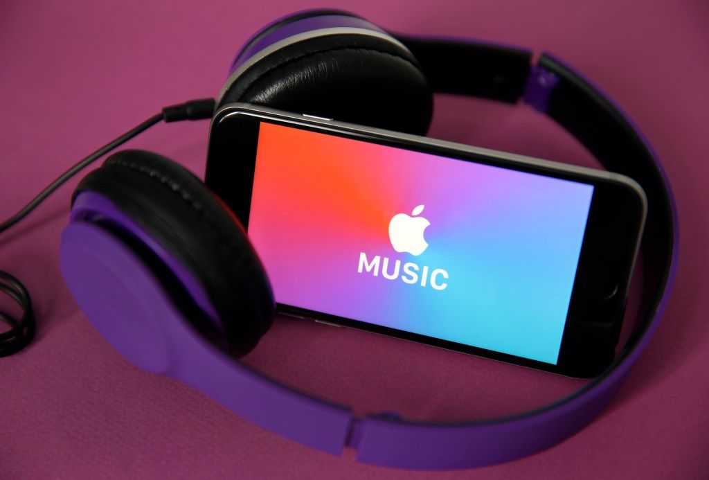 Apple Music DJ