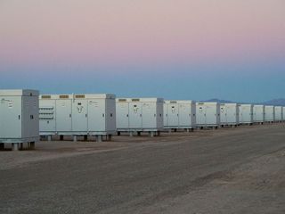 thumbnail - Stockage Batteries