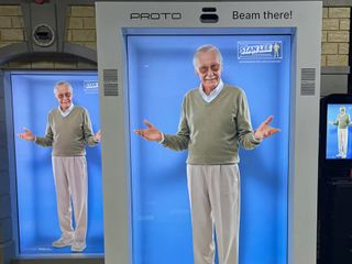 thumbnail - Hologramme IA Stan Lee